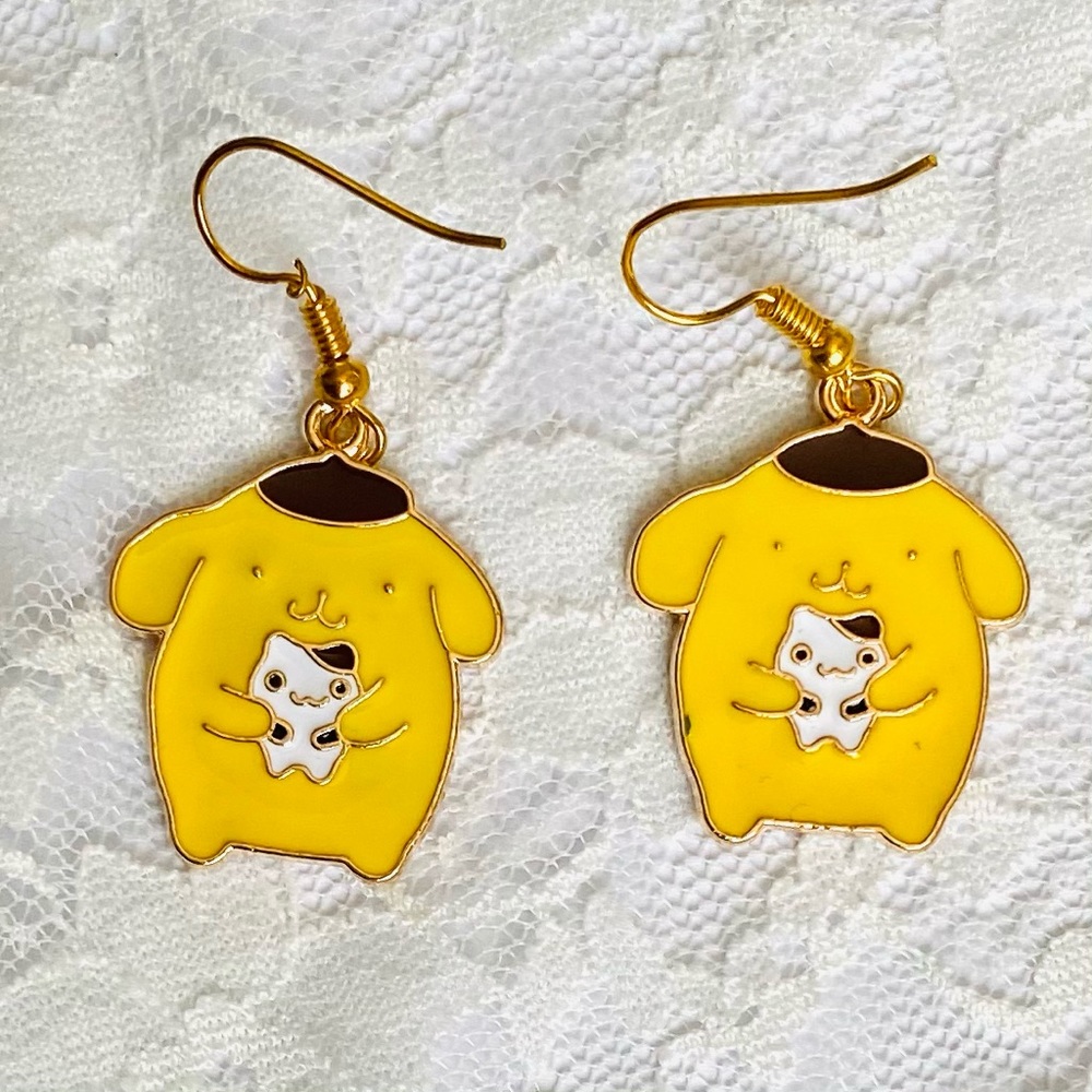 Pompompurin hook earrings